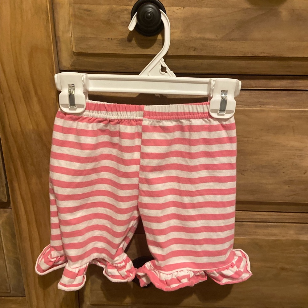Ruffle short bundle! - Picture 4 of 4